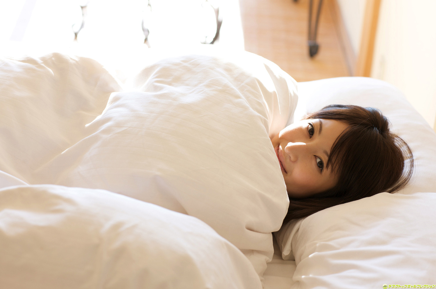 No.908  歌原奈緒「お天気お姉さんの秘蔵セクシー画像満載」 [dgc]